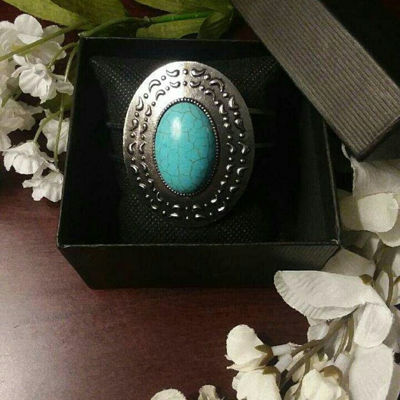 Turquoise bracelet - Picture 1 of 3